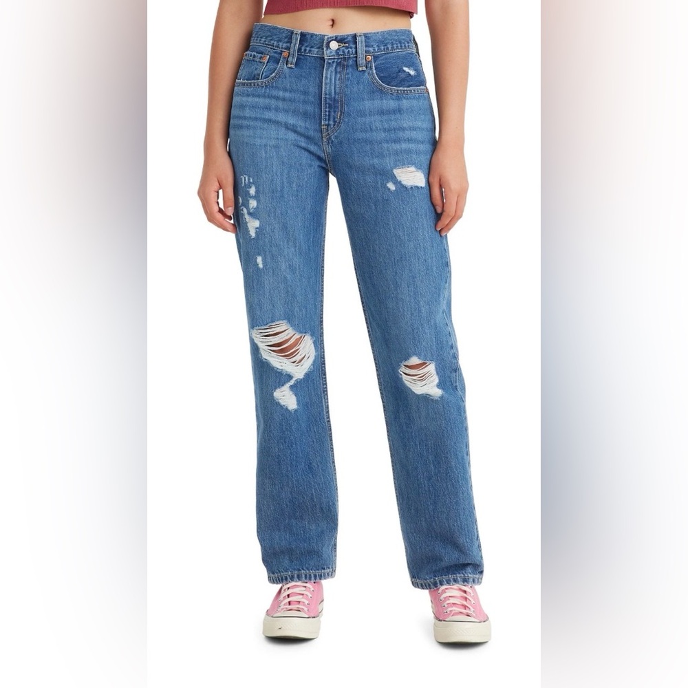 Low Pro Levi’s Straight Blue Jeans